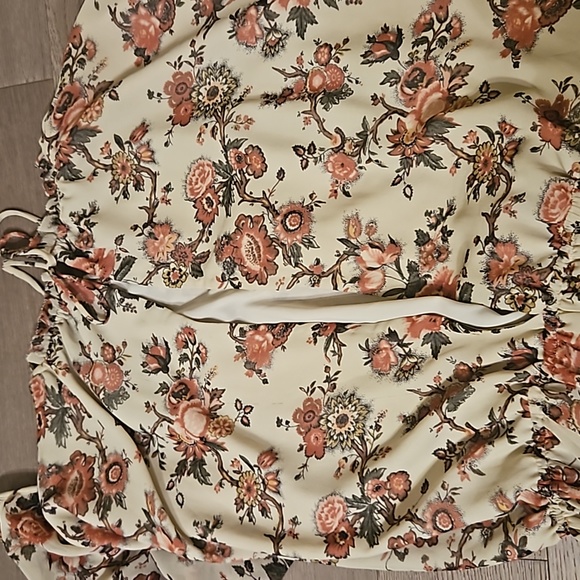 Cream Wilfred Lamare Dress - Picture 4 of 7